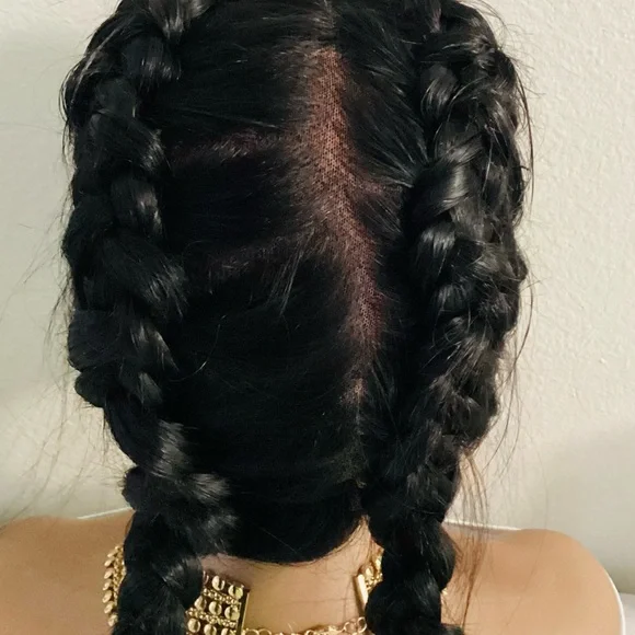 Beautiful Full lace Human Hair wig for Woman 22inch
Free parts Color natural - Picture 2 of 8